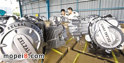 540套侵權(quán)摩托車(chē)發(fā)動(dòng)機(jī)及配件出口被查扣