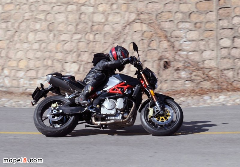 錢江摩托車貝納利黃龍BJ600GS