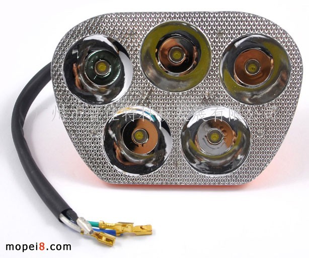 ͨĦ܇LED(LED)߲ҹП