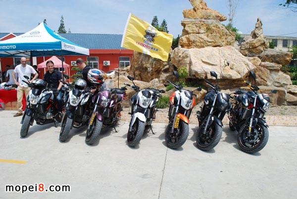 CFMOTO摩托車春風(fēng)650上海安全駕駛培訓(xùn)