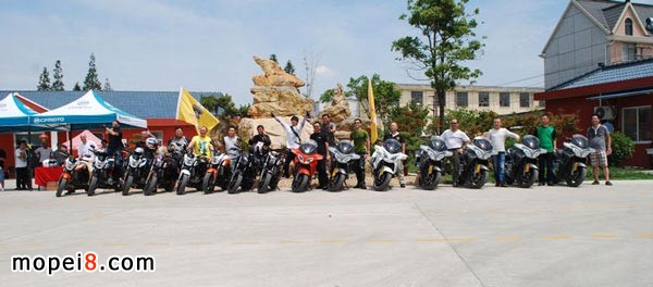 CFMOTO摩托車春風(fēng)650上海安全駕駛培訓(xùn)
