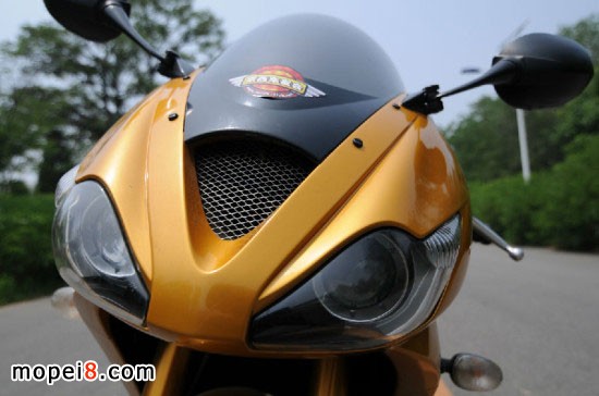 Triumph Daytona675摩托車(chē)