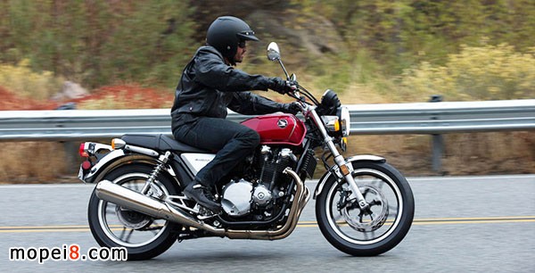 最佳復(fù)古摩托車Honda CB1100