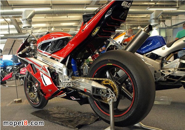 克賴頓的CR700P雙轉(zhuǎn)子發(fā)動機的賽車