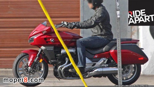HondaĦ܇(ch)³ɆTCTX1300Ѳ܇(ch)
