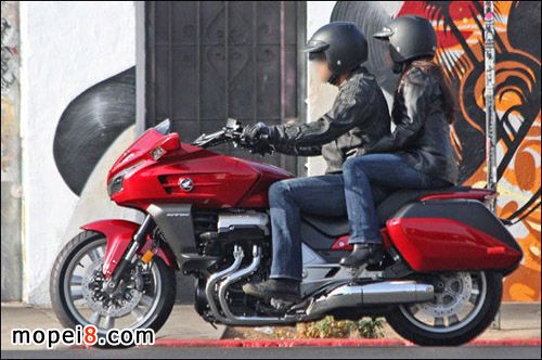 HondaĦ܇(ch)³ɆTCTX1300Ѳ܇(ch)