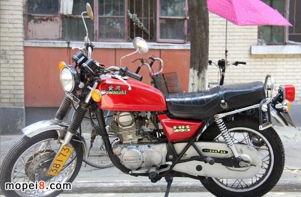 黃河川崎HK250摩托車