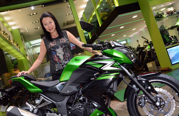 Ally是Kawasaki電單車超級(jí)發(fā)燒友