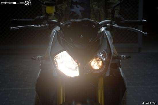 寶馬摩托全新街跑車BMW S1000R