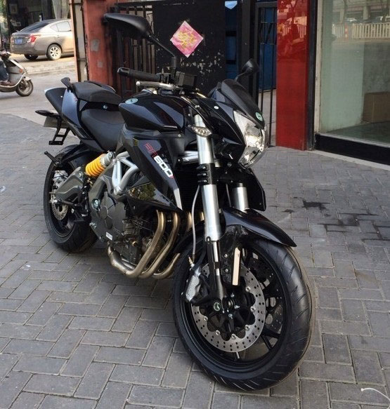 錢江黃龍BN600i(歐洲版)摩托車
