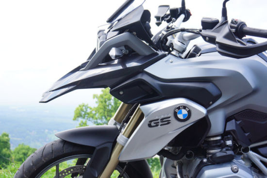 寶馬冒險(xiǎn)車型2014BMW R1200GS摩托車評(píng)測(cè)