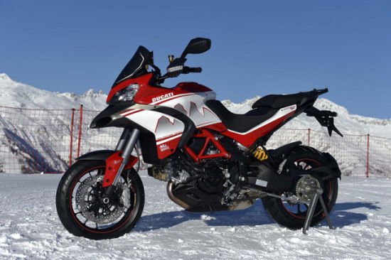杜卡迪冒險(xiǎn)車型Multistrad摩托車