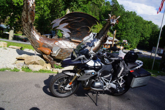 寶馬冒險(xiǎn)車型2014BMW R1200GS摩托車評(píng)測(cè)