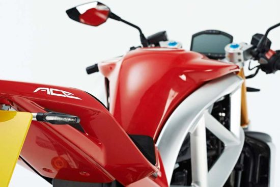英國(guó)賽車(chē)豪門(mén)Ariel發(fā)布定制化摩托車(chē)ACE