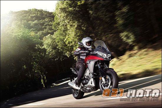 Honda發(fā)布新款2015 VFR800X