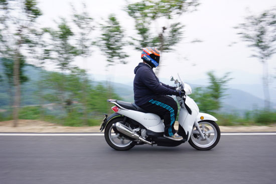 阿普利亞Scarabeo圣甲蟲摩托車試駕