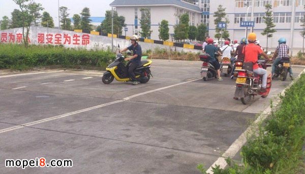 摩托車駕照的考取步驟及費用