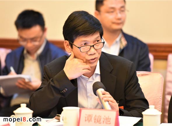 江門(mén)氣派摩托車(chē)有限公司董事長(zhǎng)譚鏡池