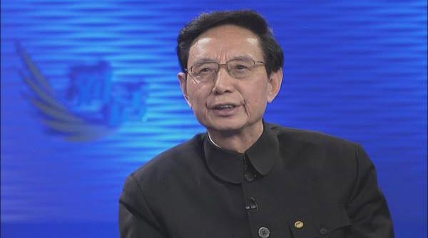力帆股份董事長尹明善宣布退休